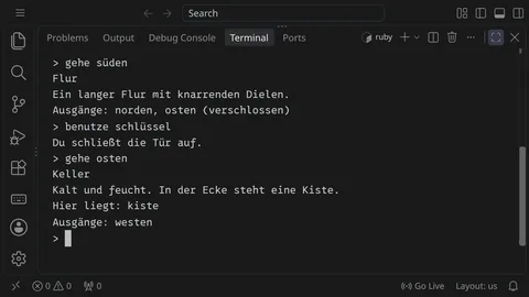 Ein Terminal, in dem das Textadventure läuft: die Spielerin schließt mit dem Schlüssel die Tür nach Osten auf und steht im Keller